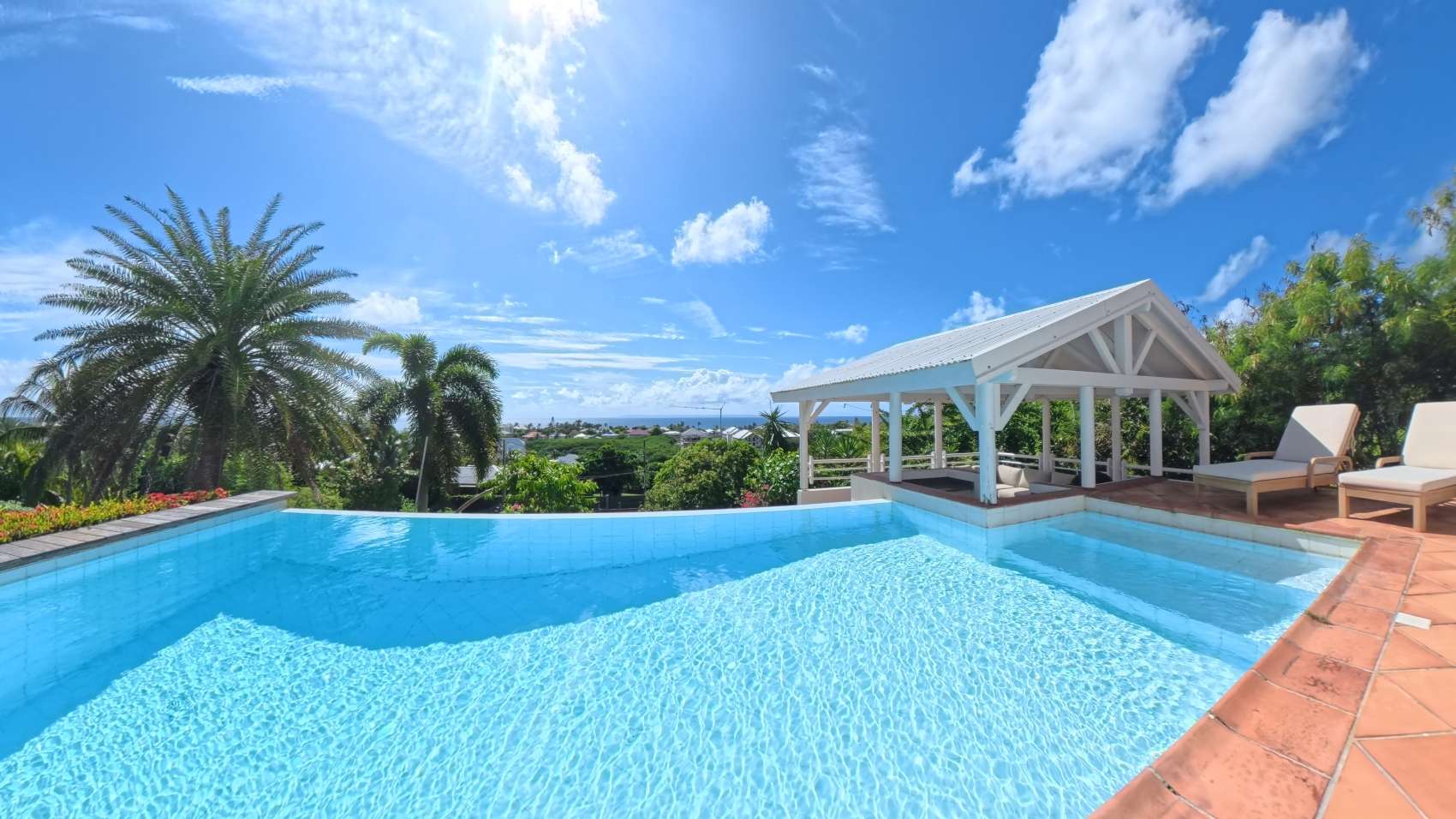 gallery.photos.generic_alt_prefix 15 – Terrasse, piscine & extérieurs